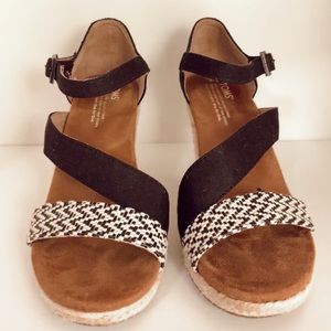 Toms Clarissa Wedge 8